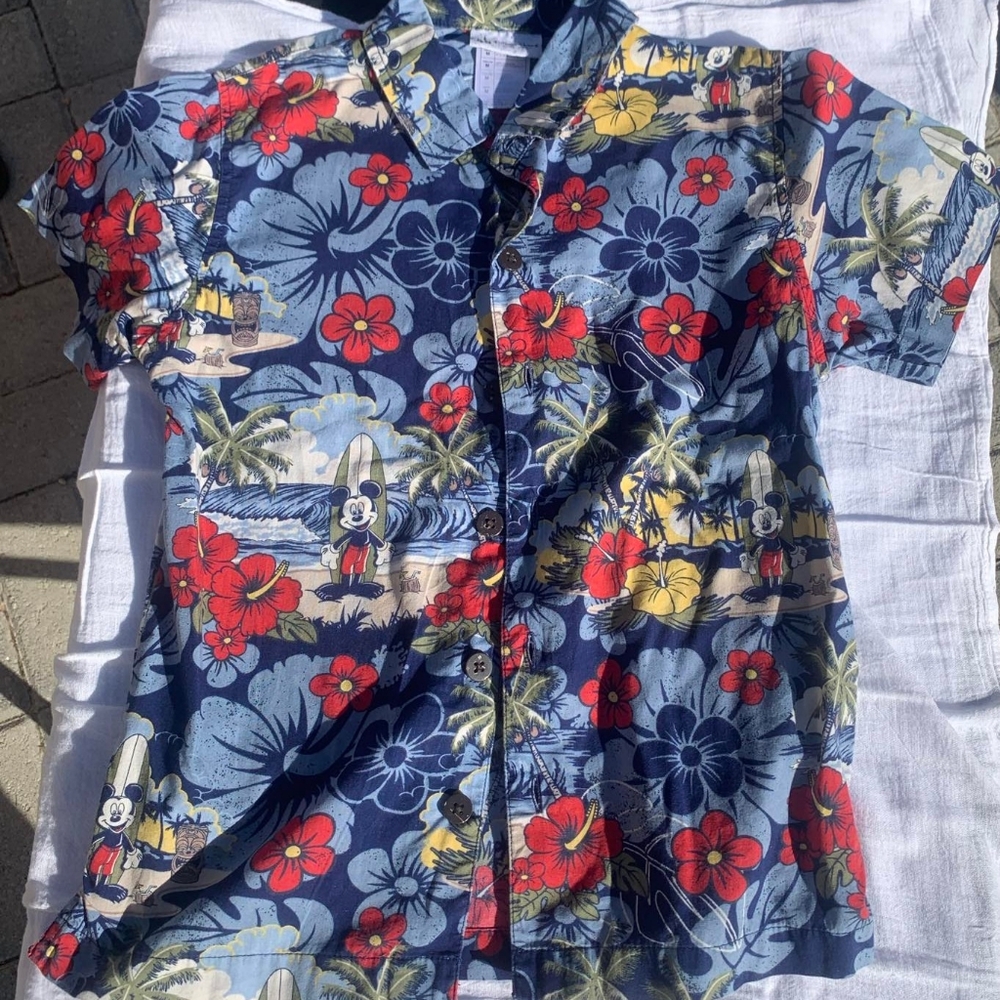 Disney shirt